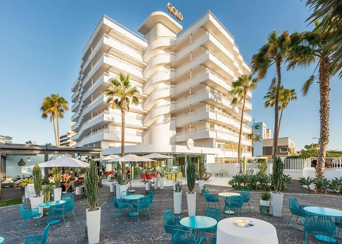 Playa del Ingles (Gran Canaria) hotels near Turbo Club