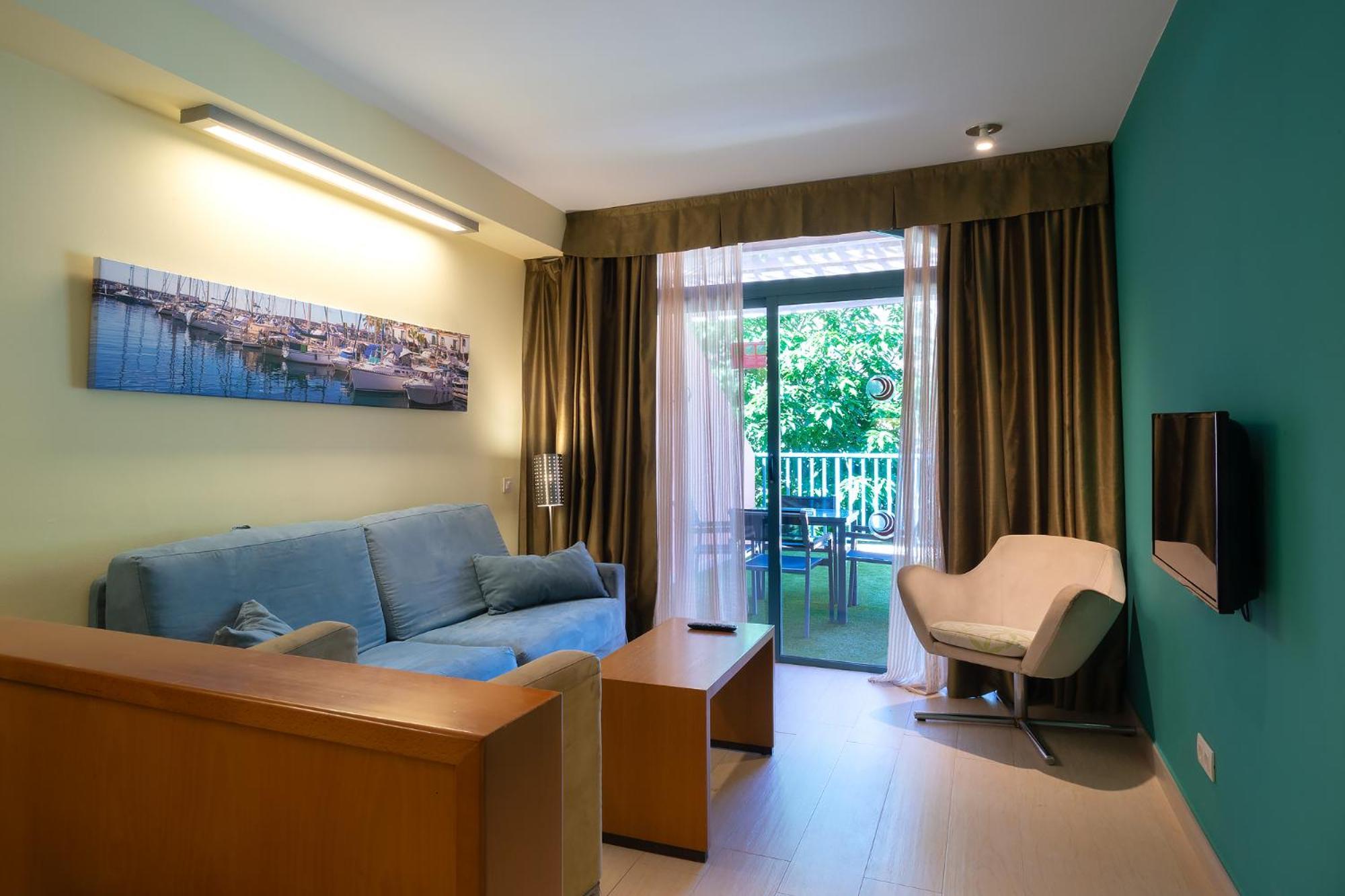 One Bedroom Apartment,1272305971:JPEG