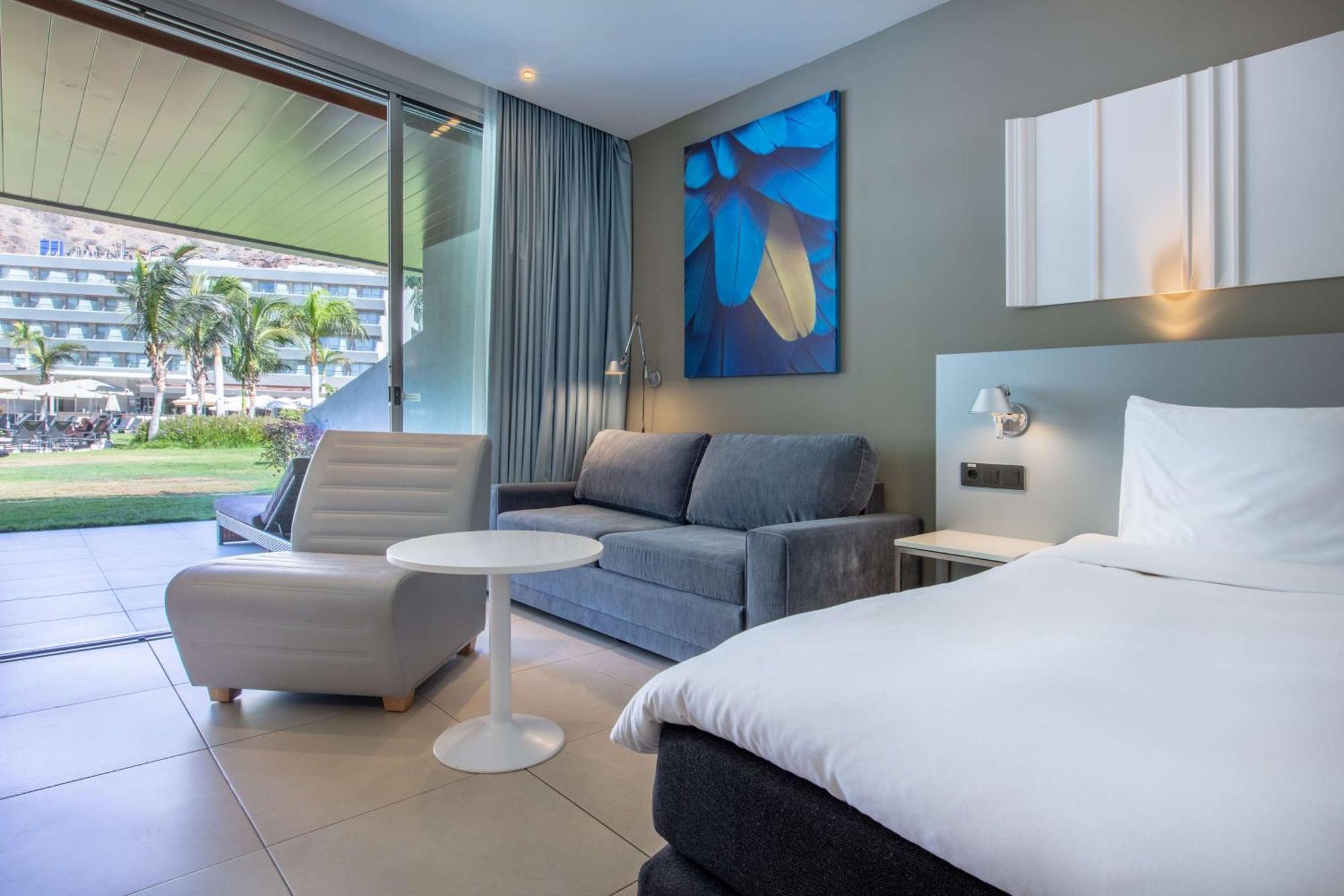 Superior Room with Pool Access,1278814858:JPEG