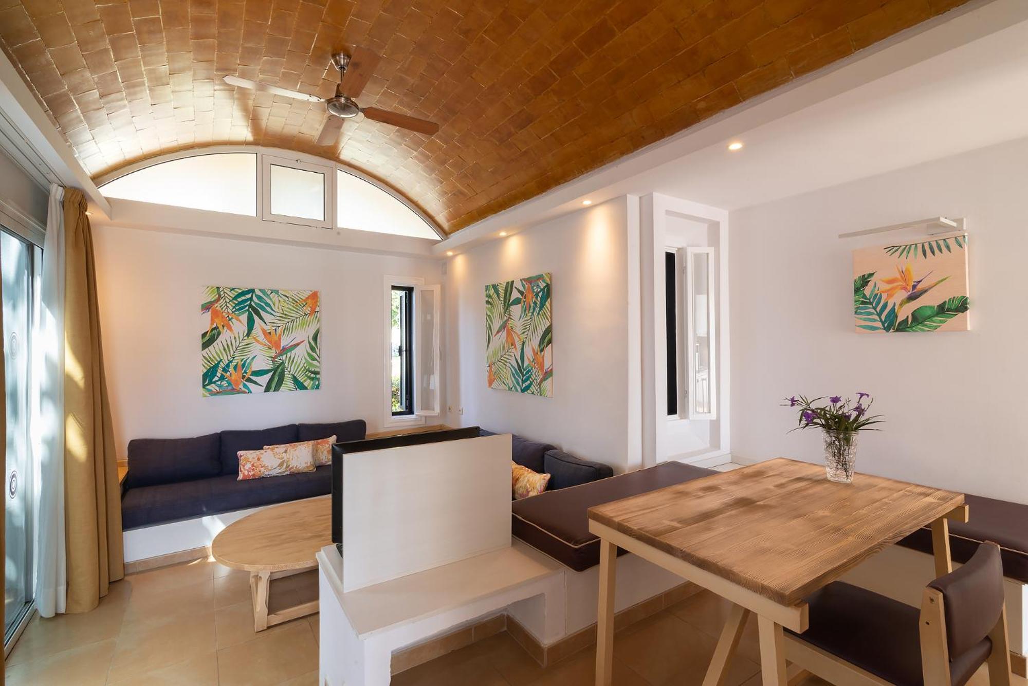 One-Bedroom Bungalow