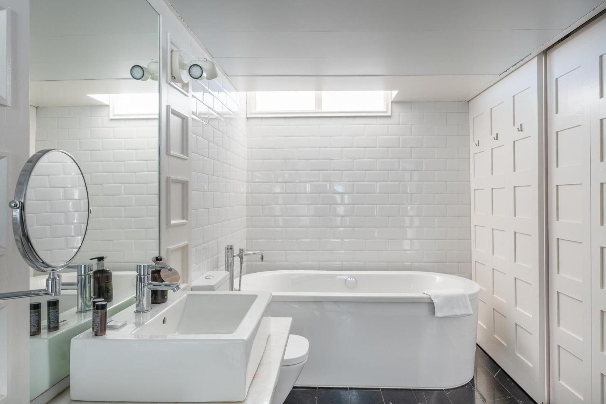 Superior Junior Suite,1500270466:JPEG