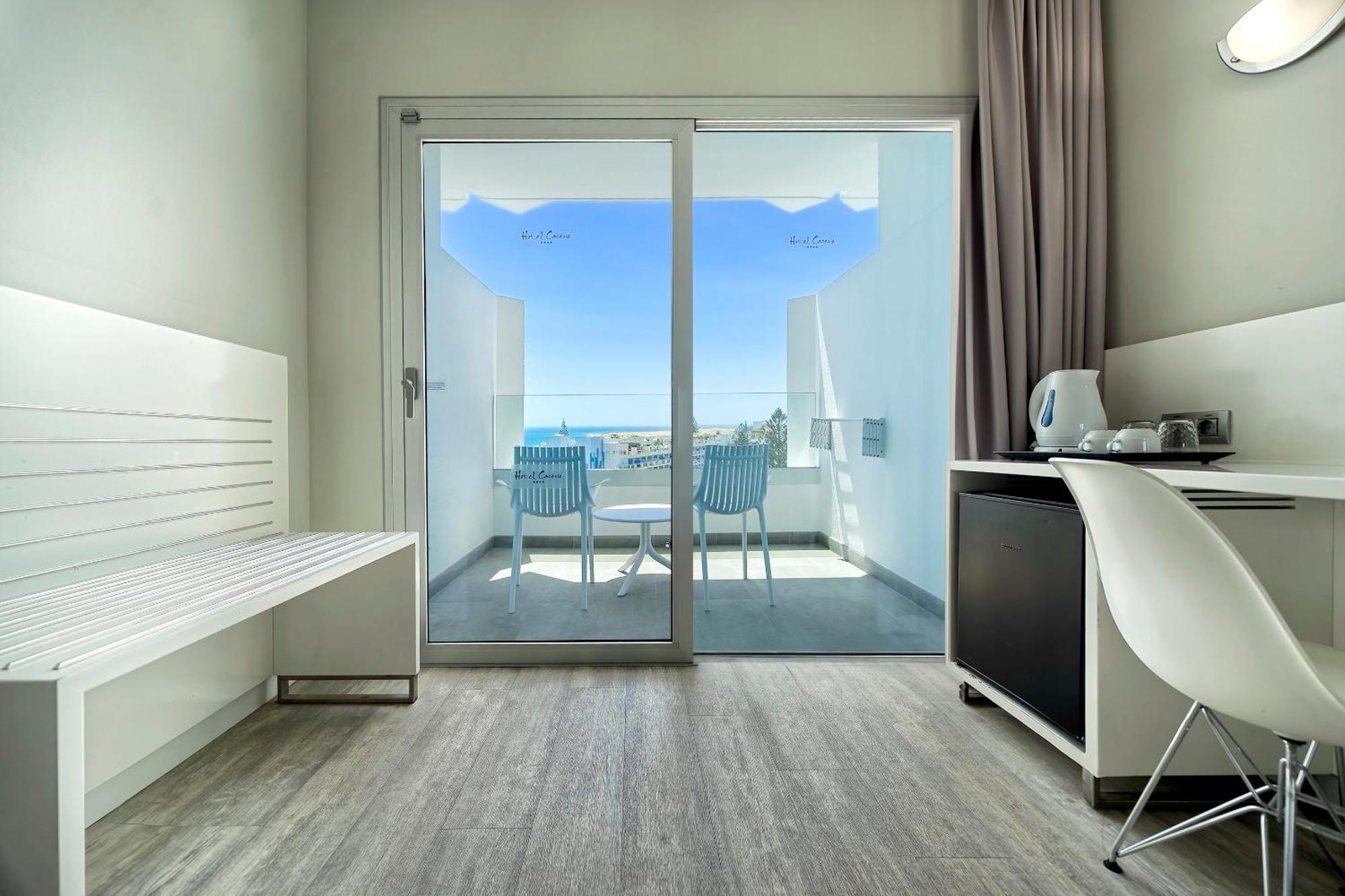 Double or Twin Room Sea View