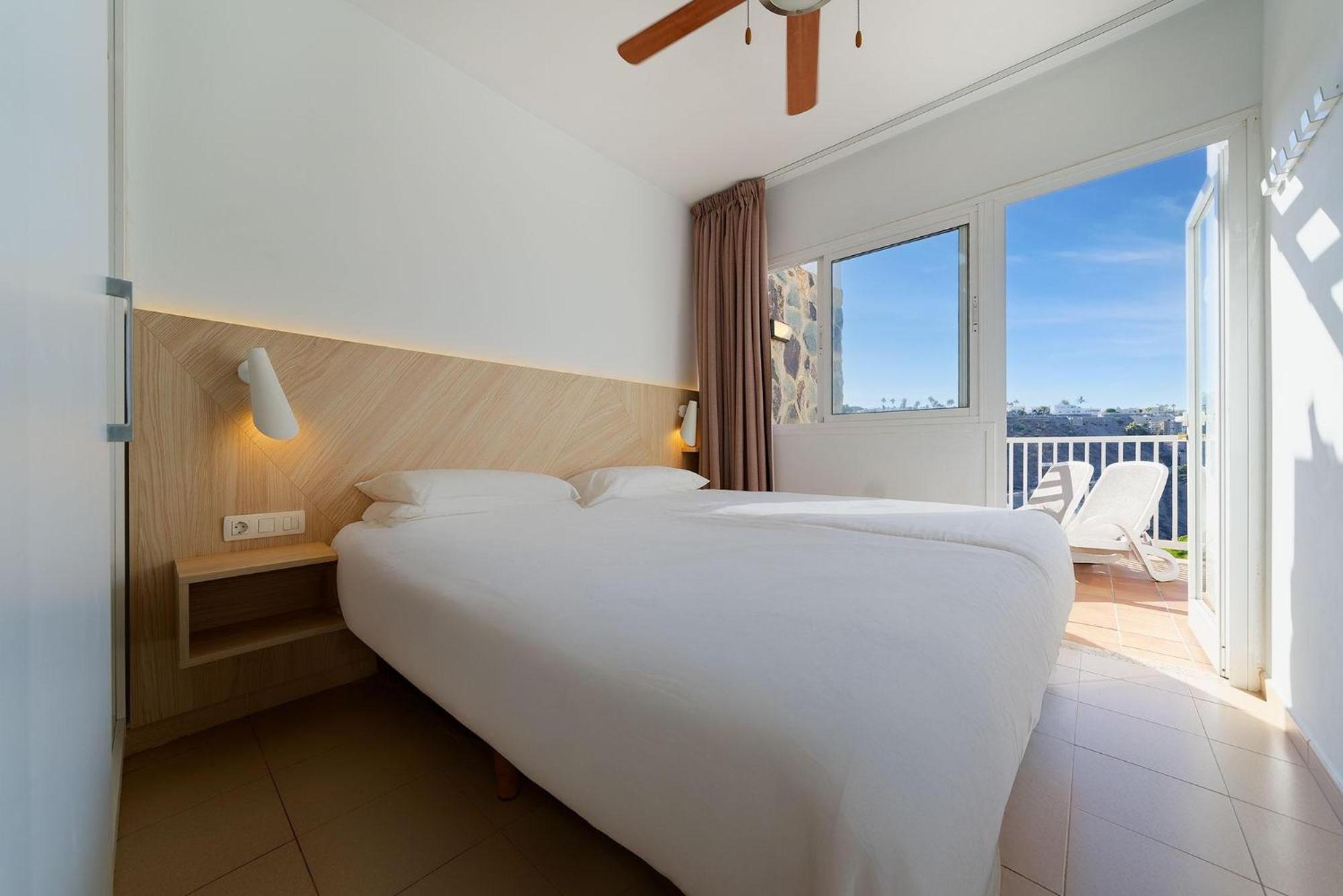 Premium One Bedroom Apartment with Balcony,1691988324:JPEG