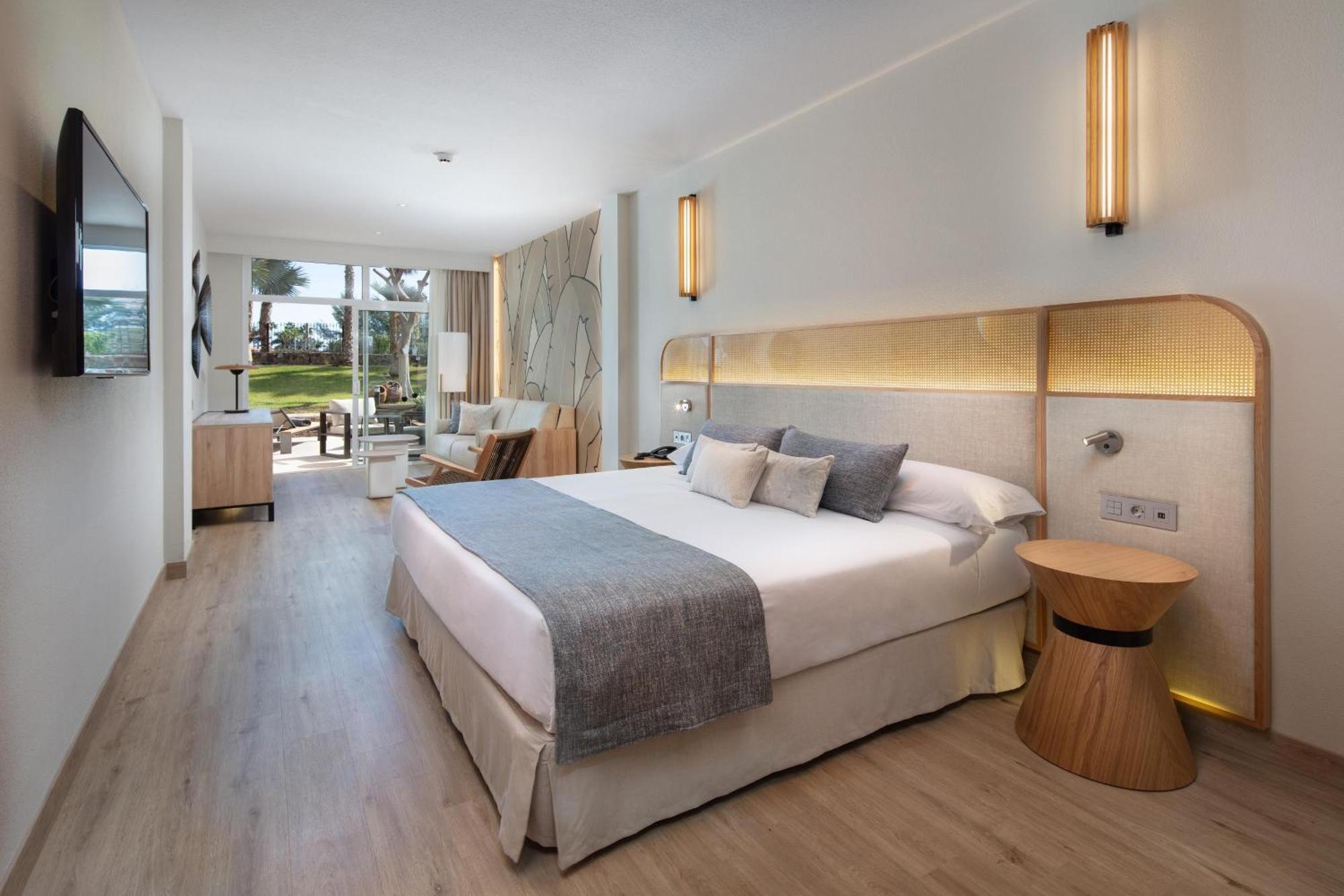 Junior Suite with Garden View for single use