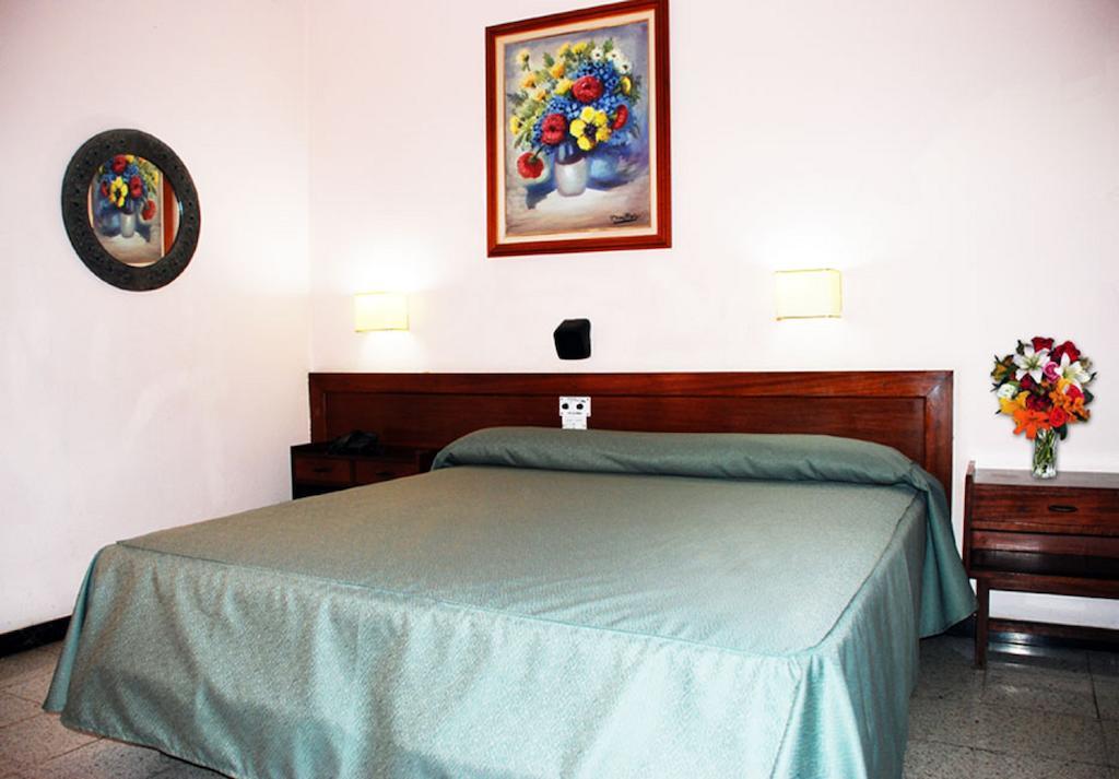 Double Room,230395324:JPEG