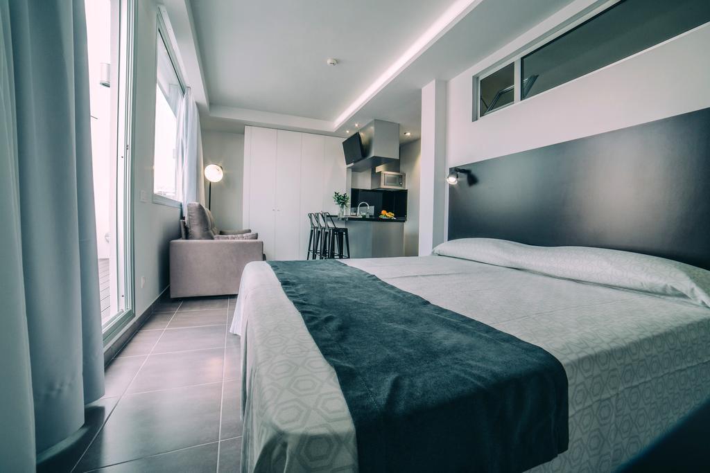 1 Bedroom Penthouse Apartment Terrace