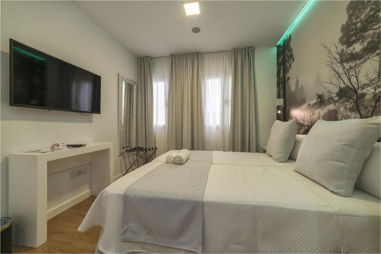 Standard Double Room,717539878:JPEG