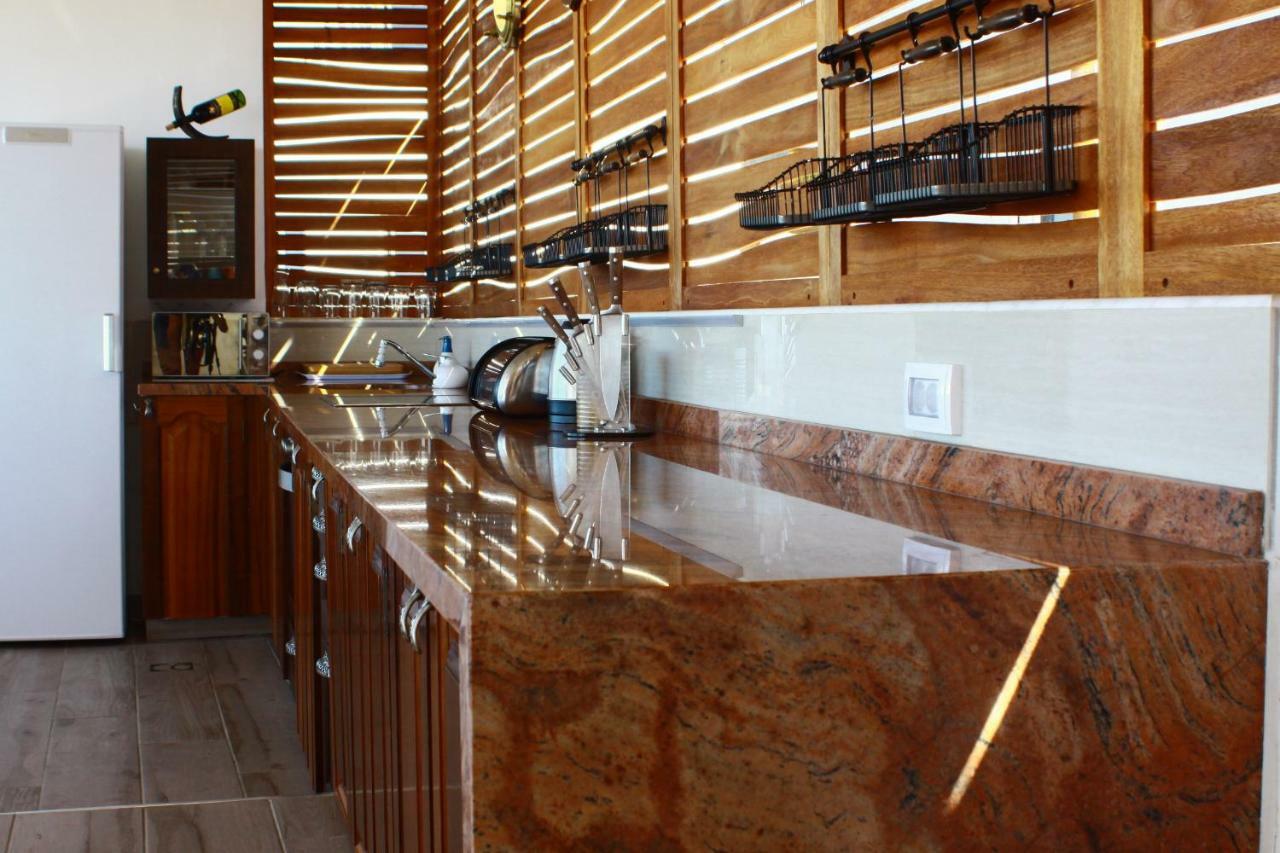 Deluxe Double Room with Sea View,884321701:JPEG