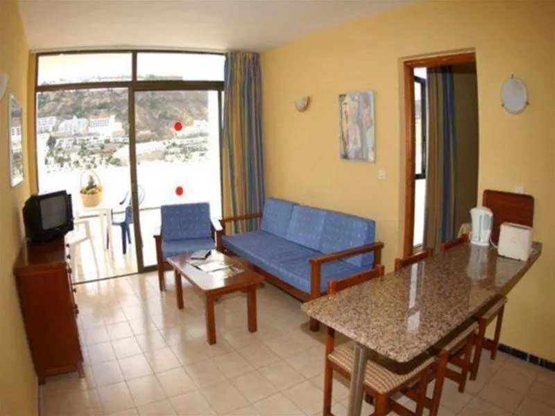 Apartamentos Omar-1