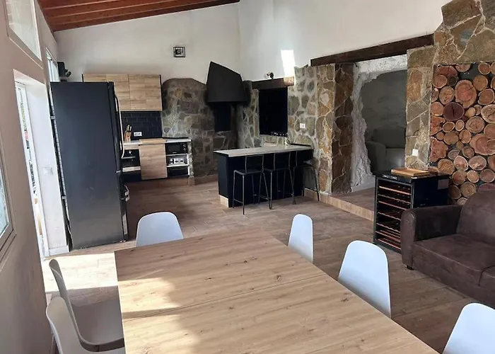 Casa cueva las rosadas&piscina