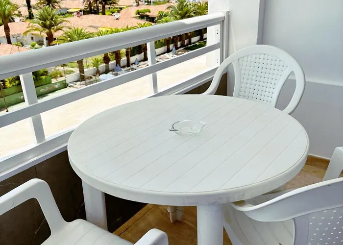 Seaview Friendly Holiday Home 2